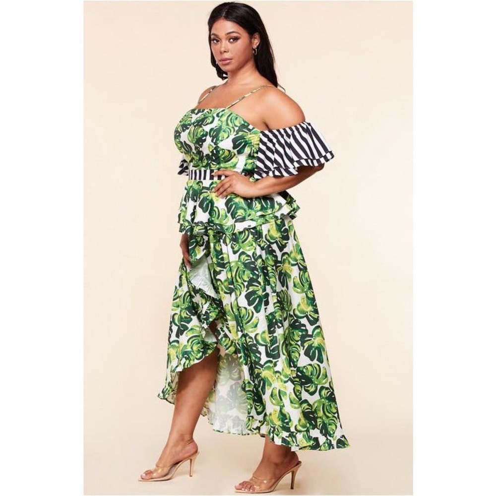 Leafy Off-Shoulder Ruffle Maxi Dress - Picture 2 of 3